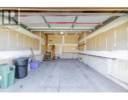 202 CRIMSON CRESCENT - 32