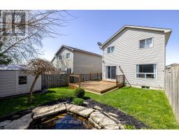 202 CRIMSON CRESCENT - 38
