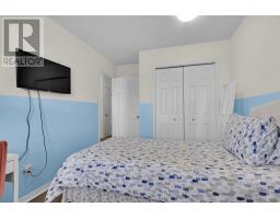 24 - 10 CHALKSTONE DRIVE - 27