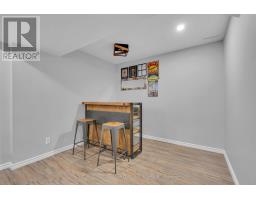 24 - 10 CHALKSTONE DRIVE - 32