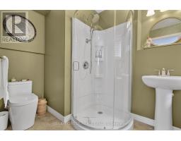 451 HIGHVIEW DRIVE - 23