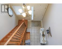 1908 CORONATION DRIVE - 25