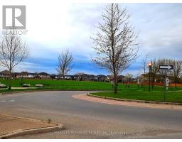 1908 CORONATION DRIVE - 9