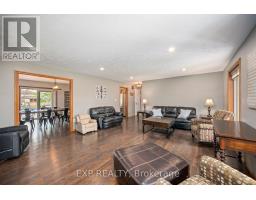 97 KITTRIDGE AVENUE E - 12