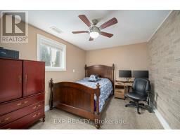 97 KITTRIDGE AVENUE E - 25