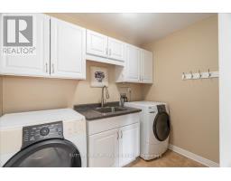 5 LAVENDER WAY - 22