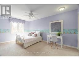 5 LAVENDER WAY - 32