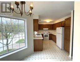 5 - 703 WINDERMERE ROAD - 12
