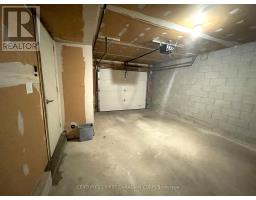 5 - 703 WINDERMERE ROAD - 32