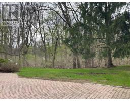 5 - 703 WINDERMERE ROAD - 34