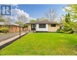 39 TRILLIUM CRESCENT - 1