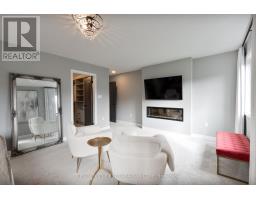 1068 TRAILSWAY AVENUE - 20