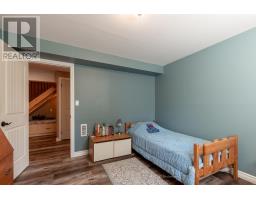 22910 HIGHBURY AVENUE N - 32