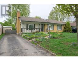 859 DALKEITH CRESCENT - 2