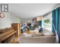 70 CHESTERFIELD AVENUE - 7