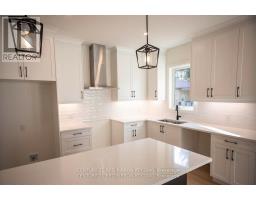 6 - 430 HEAD STREET N - 14