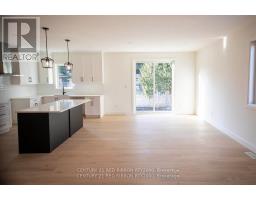 6 - 430 HEAD STREET N - 15