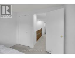 29 - 720 DEVERON CRESCENT - 16