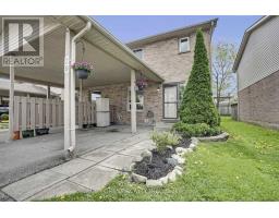 29 - 720 DEVERON CRESCENT - 2