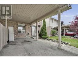 29 - 720 DEVERON CRESCENT - 3