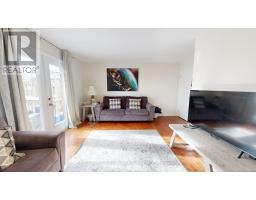 6 - 20 KERNOHAN PARKWAY - 4