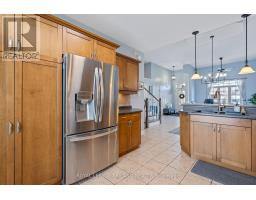 30 HAGERMAN CRESCENT - 18