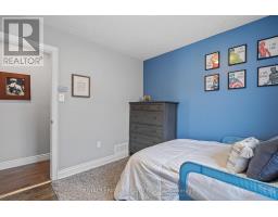 30 HAGERMAN CRESCENT - 24