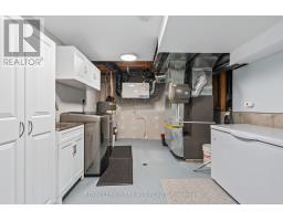 30 HAGERMAN CRESCENT - 38