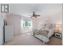 1811 BLOOM CRESCENT - 17
