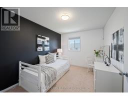 1811 BLOOM CRESCENT - 20