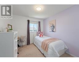 1811 BLOOM CRESCENT - 22