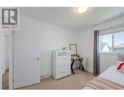 1811 BLOOM CRESCENT - 23