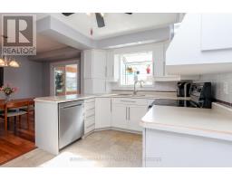 90 LAWRENCE AVENUE W - 12