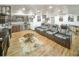 10 EVERGREEN COURT - 20