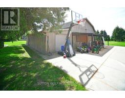 10 EVERGREEN COURT - 33
