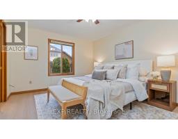 90 SUNNYSIDE DRIVE - 18