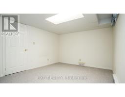 90 SUNNYSIDE DRIVE - 30