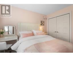 5 - 727 APRICOT DRIVE - 31