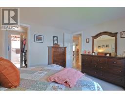 209 BILTMORE DRIVE - 24