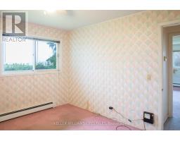 21854 HIGHBURY AVENUE N - 38