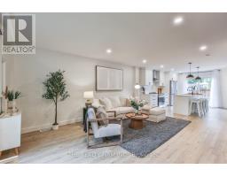 52 - 51 SHOLTO DRIVE - 12