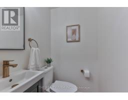 52 - 51 SHOLTO DRIVE - 29