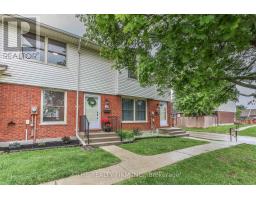 52 - 51 SHOLTO DRIVE - 3