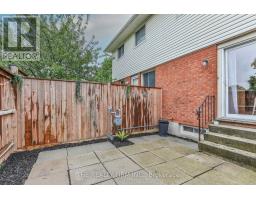 52 - 51 SHOLTO DRIVE - 47