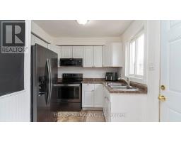 47 - 1443 HURON STREET - 12