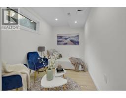 128 ADELAIDE STREET N - 24