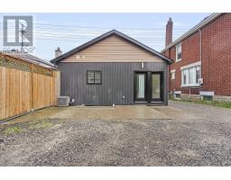 128 ADELAIDE STREET N - 39