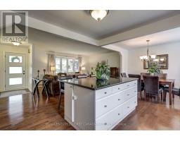 116 DOWNING CRESCENT - 16