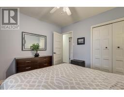 116 DOWNING CRESCENT - 22
