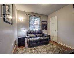 116 DOWNING CRESCENT - 23